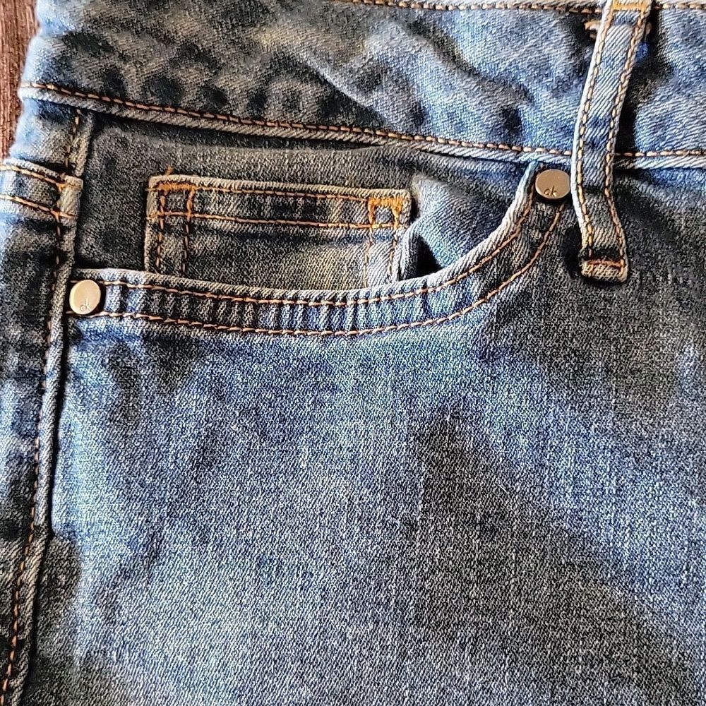 Calvin Klein Ultimate Skinny Jean Size 2 - Picture 5 of 6